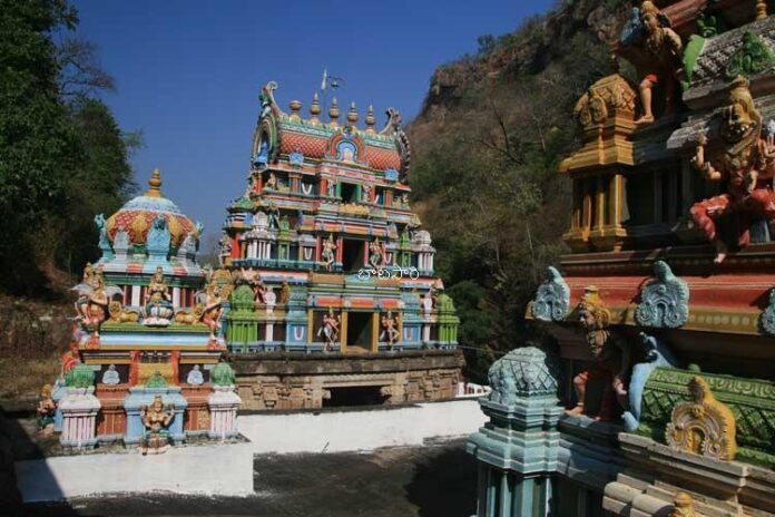 Ahobilam-Ahobila Narasimha temple -3