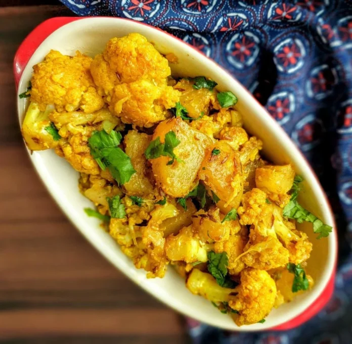 Aloo-Gobi-Recipe-Step-By-Step-Instructions-19-1024x1002.jpg