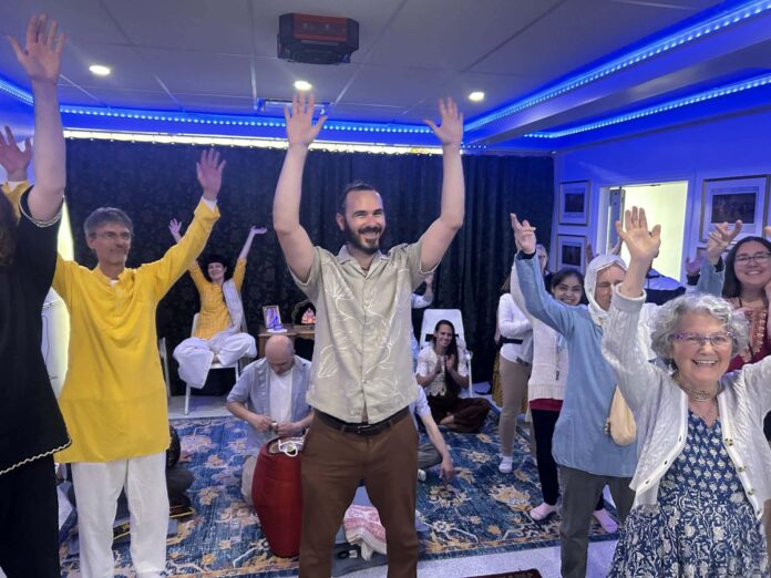 Participants-join-kirtan-during-ISKCON-Quebec_s-opening-celebrations