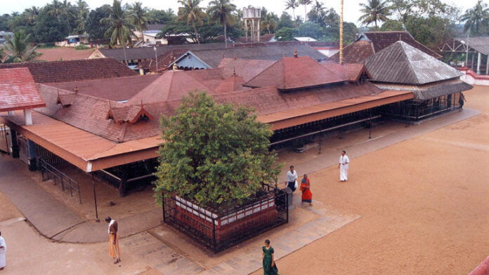 Chottanikkara_Bhagavathy_Temple,_Ernakulam